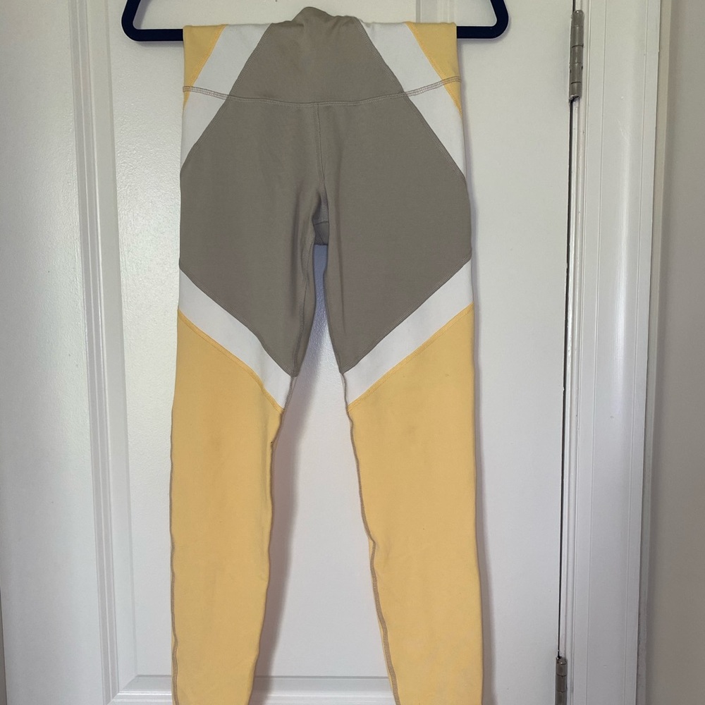 Old Navy high waisted leggings & Sports Bra